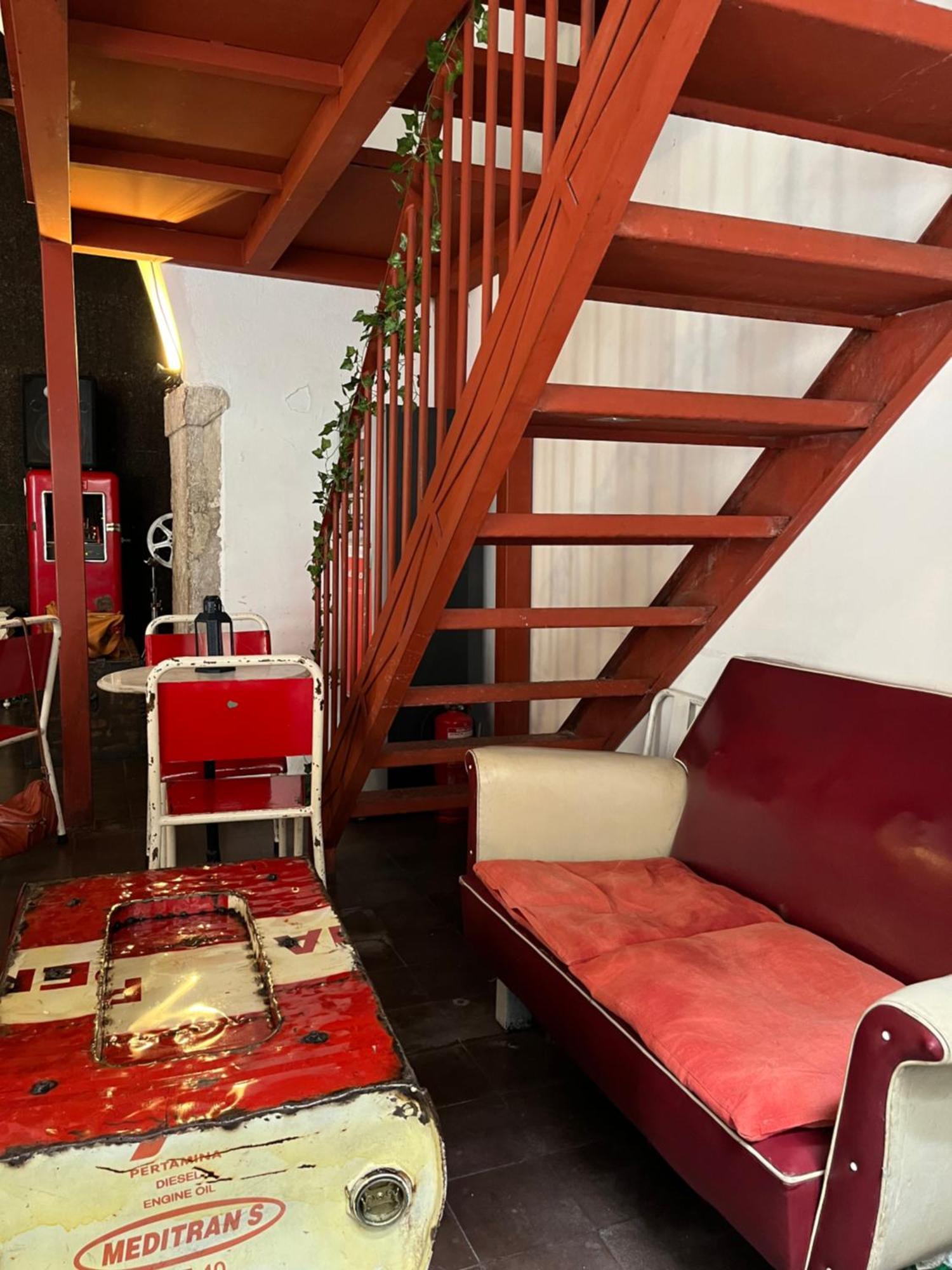 Alface Hall Hostel & Bar Lisboa Ngoại thất bức ảnh
