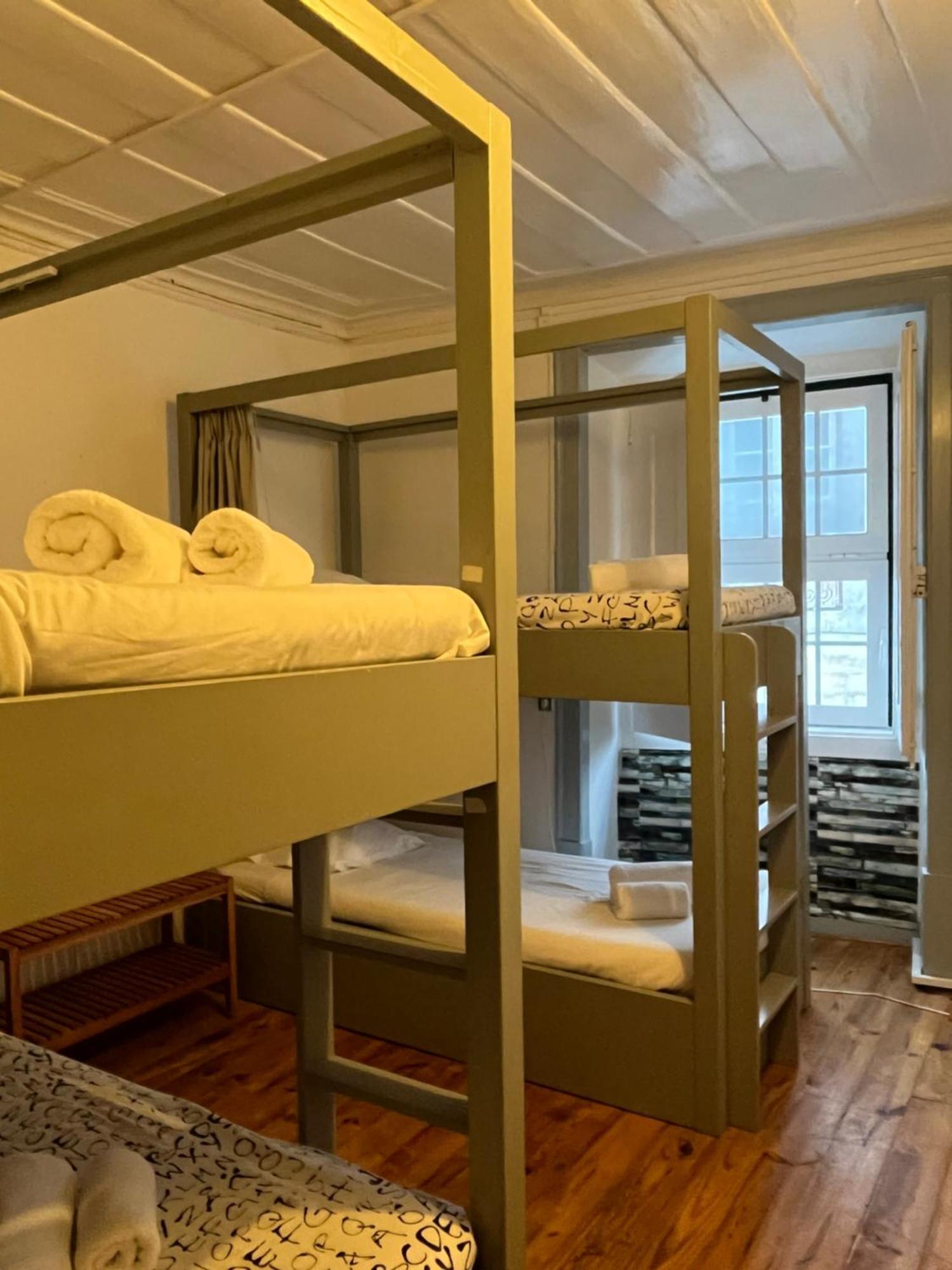 Alface Hall Hostel & Bar Lisboa Ngoại thất bức ảnh