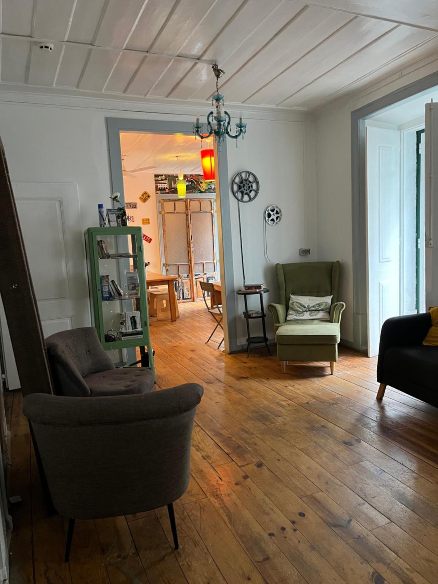 Alface Hall Hostel & Bar Lisboa Ngoại thất bức ảnh
