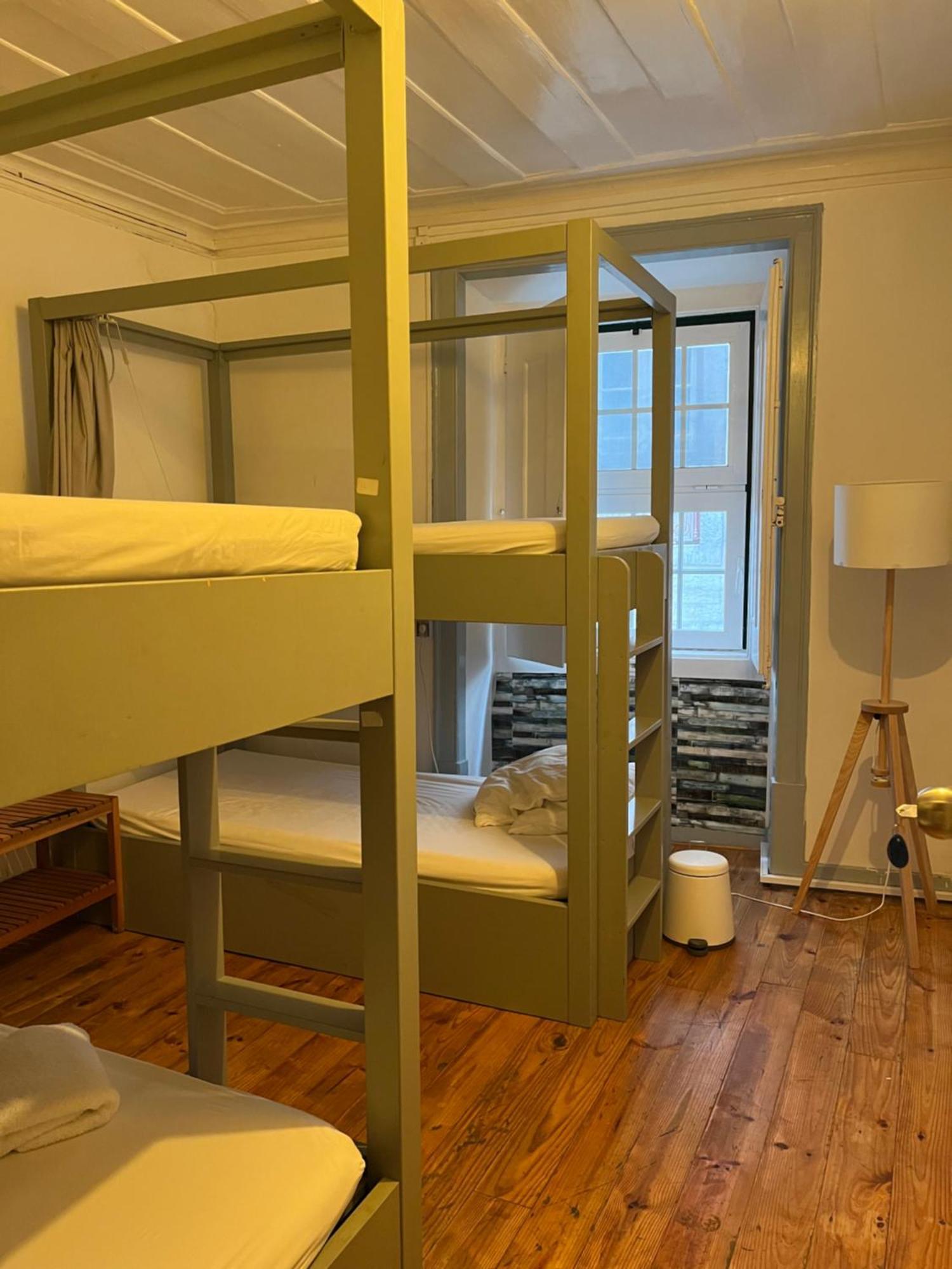 Alface Hall Hostel & Bar Lisboa Ngoại thất bức ảnh