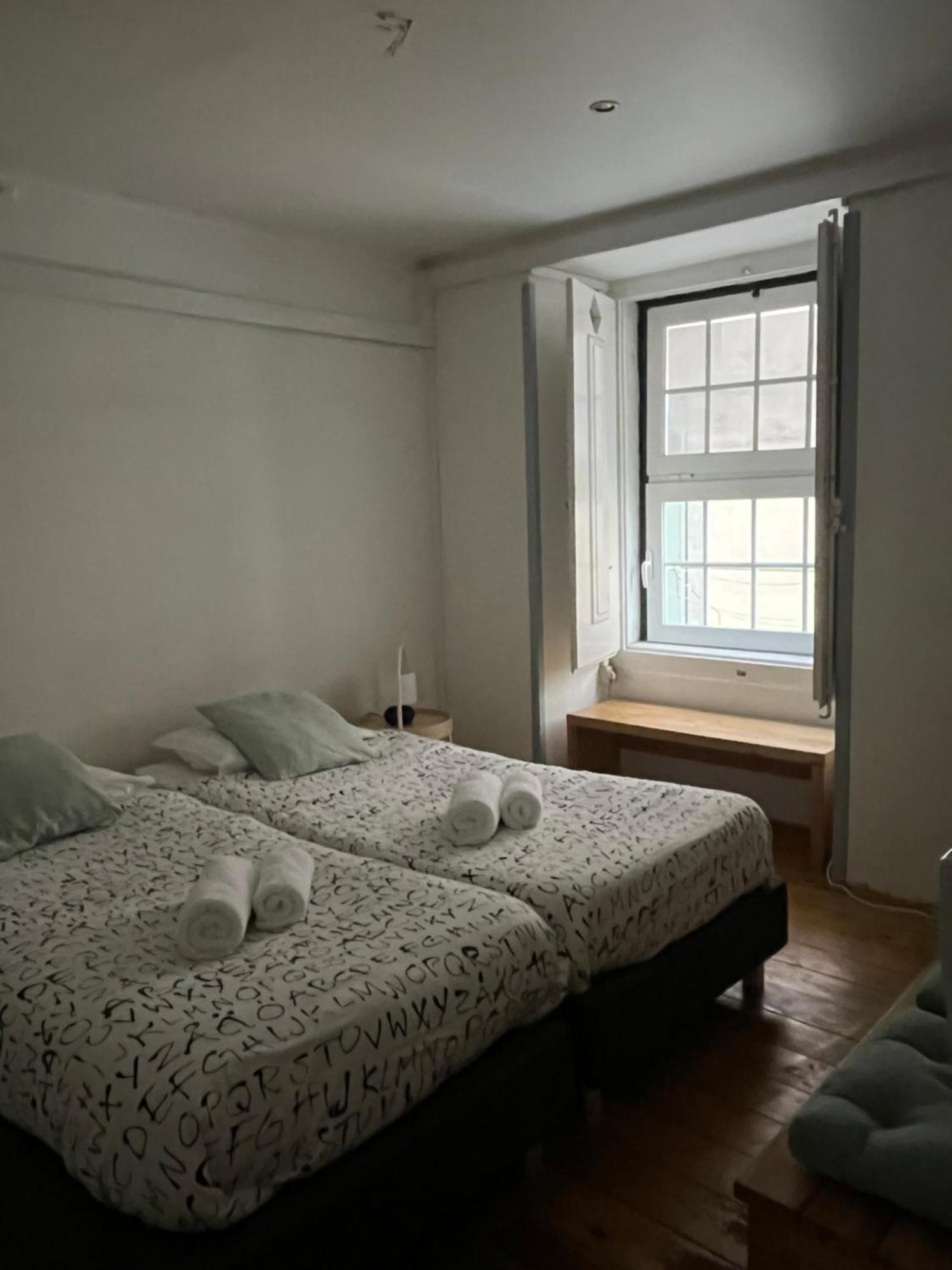 Alface Hall Hostel & Bar Lisboa Ngoại thất bức ảnh