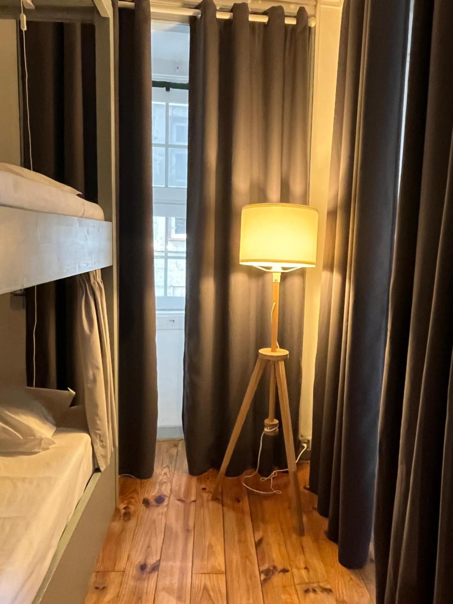 Alface Hall Hostel & Bar Lisboa Ngoại thất bức ảnh